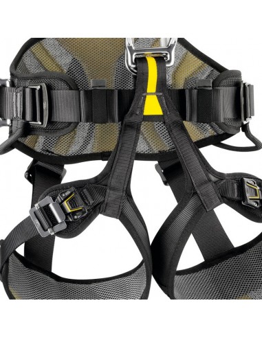 avao bod fast (negro/amarillo) - arnés confortable anticaídas para sujeción y suspensión - petzl