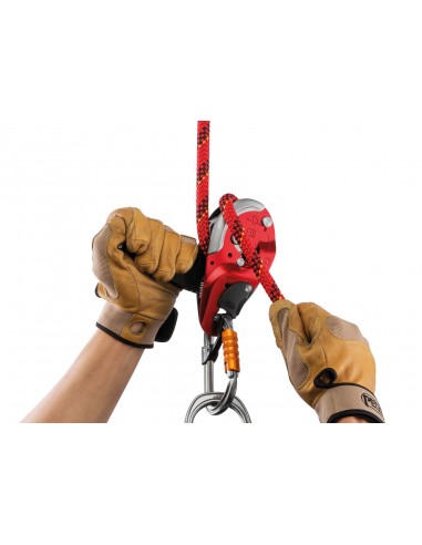 I\'D L de Petzl (Rojo) - Descensor autofrenante con funcion antipánico adaptado al rescate