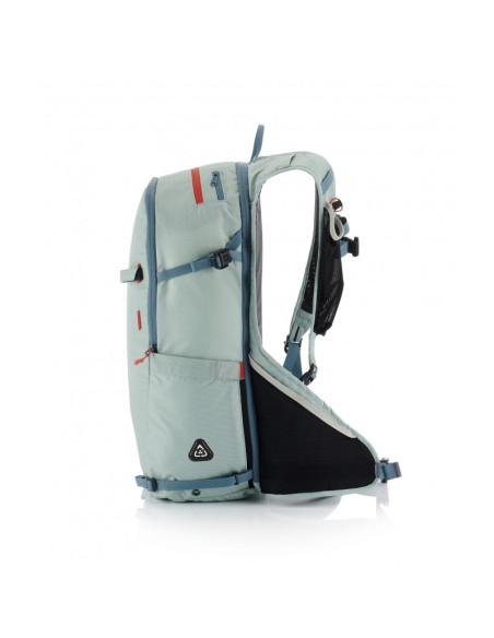 TOUR 32l (Ice Blue) - Mochila técnica y ligera para trekking - Arva