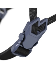 Blast Helmet (Black) - Casco ligero para escalada y alpinismo - Blue Ice 2